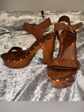 Forever 21 Faux Wood Suede Chunky Heels